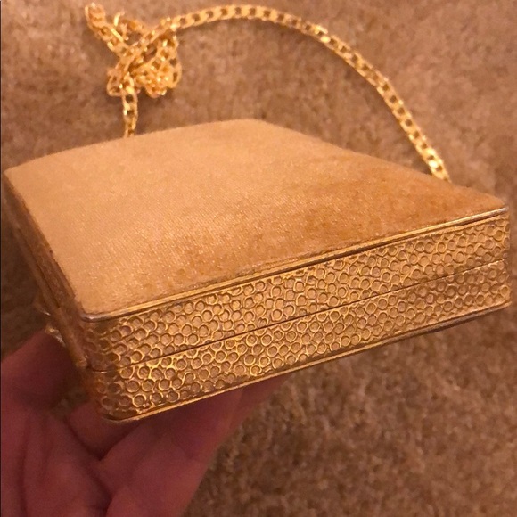 WILLING TO TRADE - TRADE VALUE $450 - Picture 8 of 8